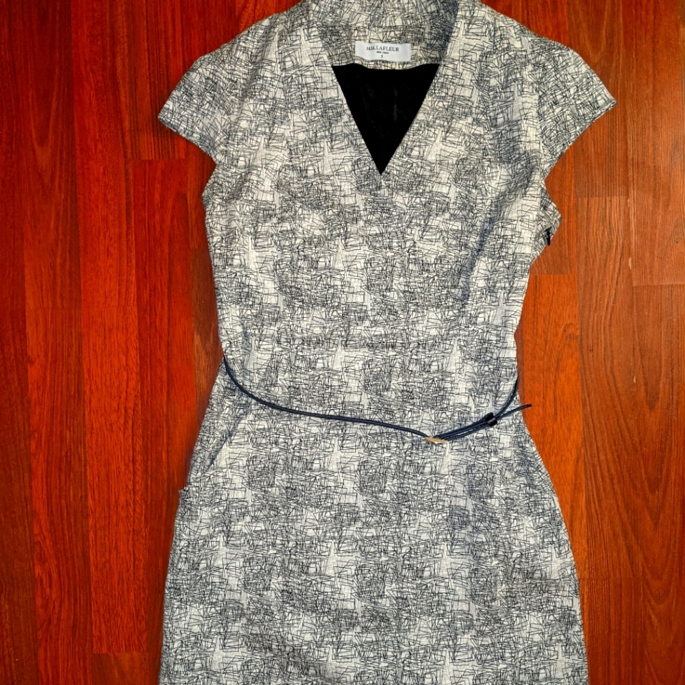 Beautiful MM Lafleur size 8 dress WITH POCKETS!